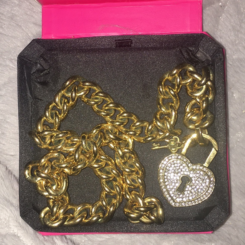 Juicy couture necklace